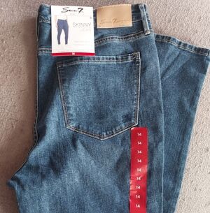 Women's Skinny Jeans